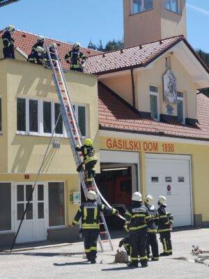 Prakticne vaje operativni gasilec GZ Ribnica 2021 1