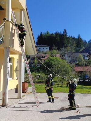 Prakticne vaje operativni gasilec GZ Ribnica 2021 8