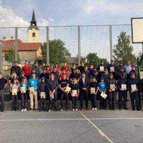 IMG 023db36be54b2184f9b07fab02922ae8 V