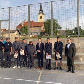 IMG d2dbb22088e8a8a336e2960d0a9989f5 V