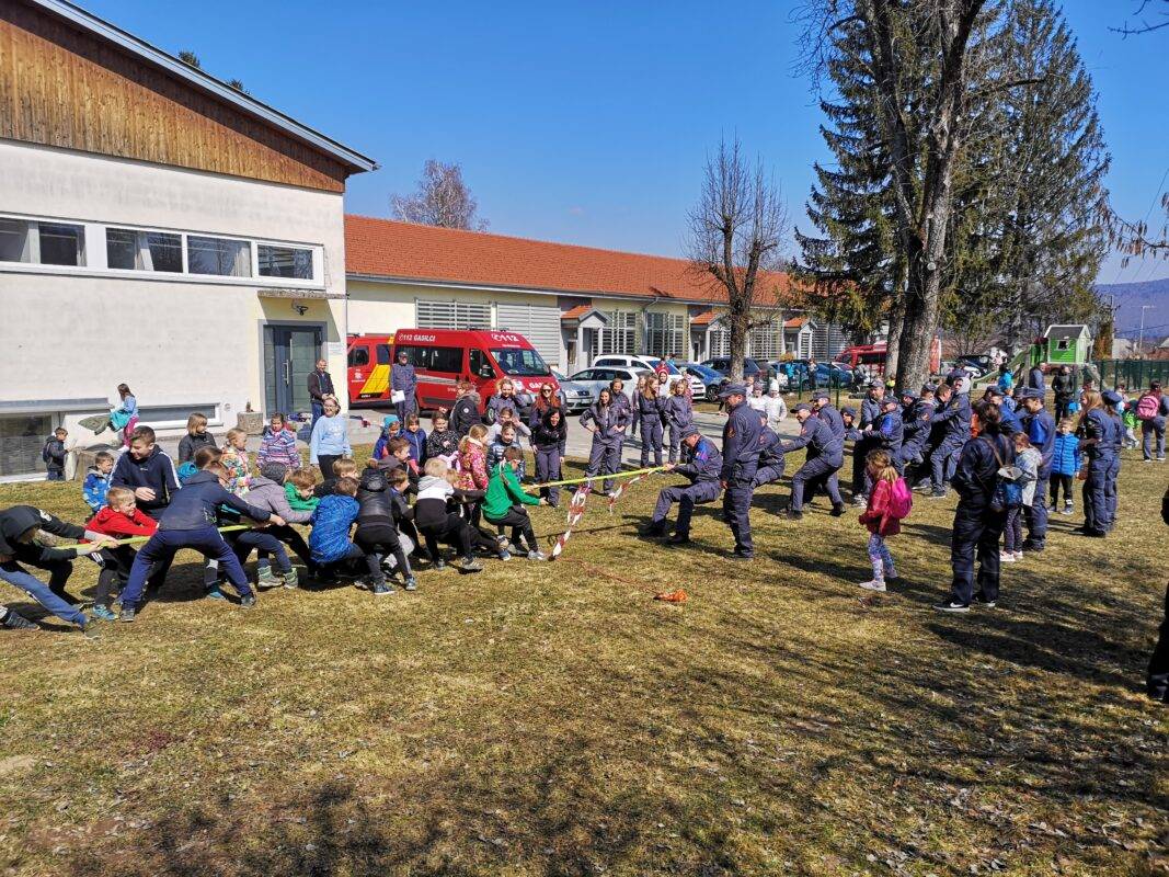 Mladi gasilci preizkusili svoje znanje 5 Gasilska mladina GZ Ribnica 2022 Kviz dolenja vas 2