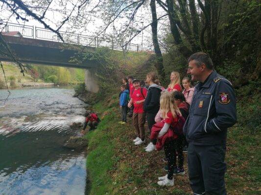 Gasilska mladina GZ Ribnica posega po najboljših rezultatih 3 Kviz gasilske mladine Ljubljana II GZ Ribnica 5