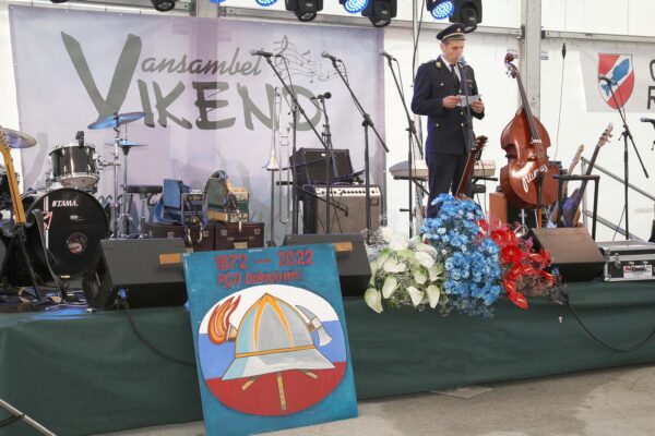 Proslava ob praznovanju 150 let PGD Dolenja vas in prevzem novega GVC 16/25 10 150 let PGD Dolenja vas 13