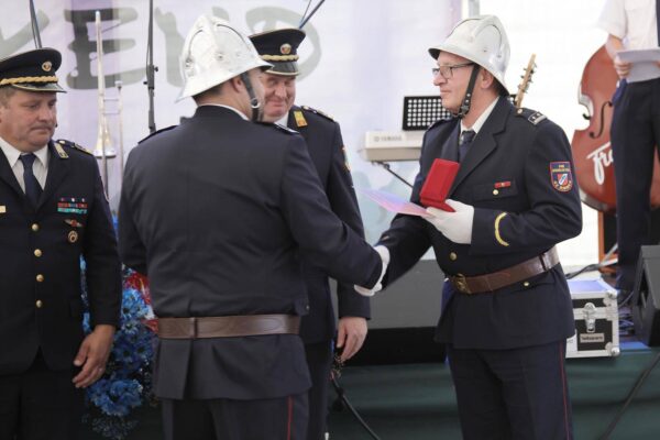 Proslava ob praznovanju 150 let PGD Dolenja vas in prevzem novega GVC 16/25 23 150 let PGD Dolenja vas 27