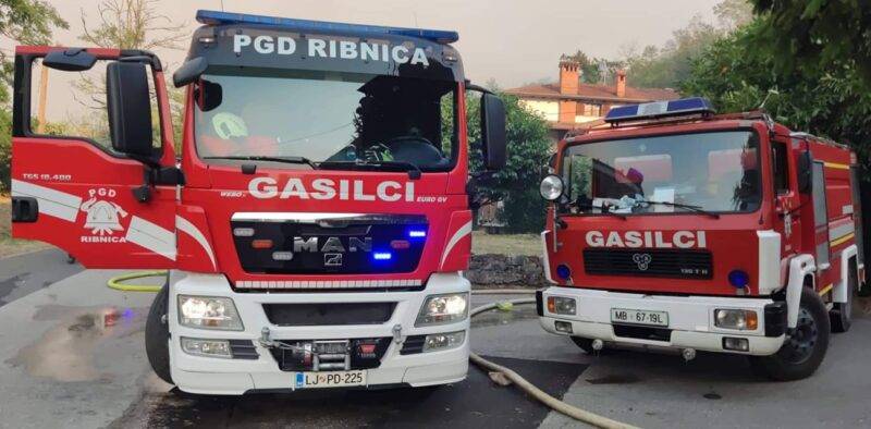 Povzetek delovanj GZ Ribnica na požaru na Krasu 38 Pozar Kras 2022 GZ Ribnica 32