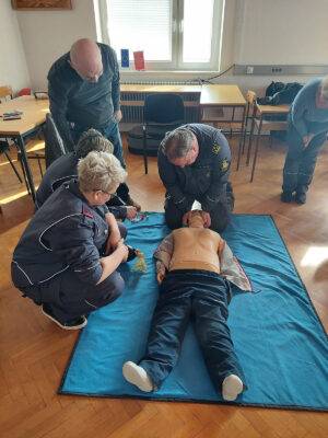 Tecaj bolnicar Certificiran prvi posredovalec GZ Ribnica 2023 3