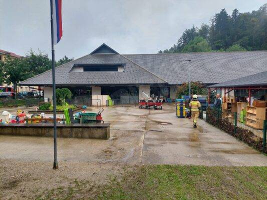 Pomoč pri sanaciji poplav - GZ Ribnica 6.8.2023 - Foto: PGD Ribnica