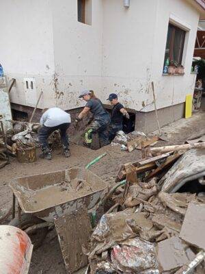 Pomoč pri sanaciji poplav - GZ Ribnica 9.8.2023 - Foto: Janez Puželj