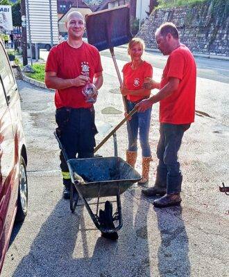 Pomoč pri sanaciji poplav - GZ Ribnica 9.8.2023 - Foto: Janez Puželj