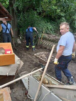 Pomoč pri sanaciji poplav - GZ Ribnica 9.8.2023 - Foto: Janez Puželj