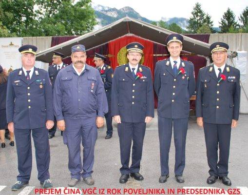 Joze Andolsek Prevzem cina Visji Gasilski Castnik