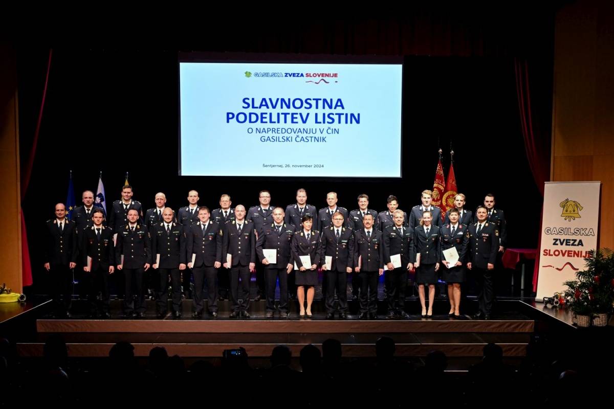 Slavnostna podelitev v Šentjerneju 26.11.2024 za tečajnike spomladanskega tečaja