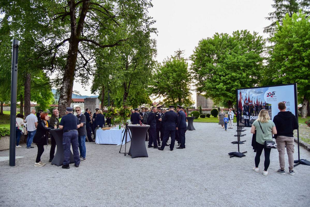 Otvoritev fotografske razstave Ribniskih gasilecv Na Pomoc GZ Ribnica 1
