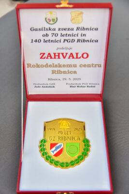 Otvoritev fotografske razstave Ribniskih gasilecv Na Pomoc GZ Ribnica 57