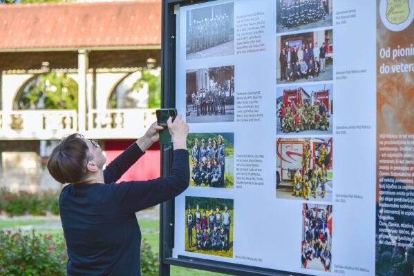 Otvoritev fotografske razstave Ribniskih gasilecv Na Pomoc GZ Ribnica 7