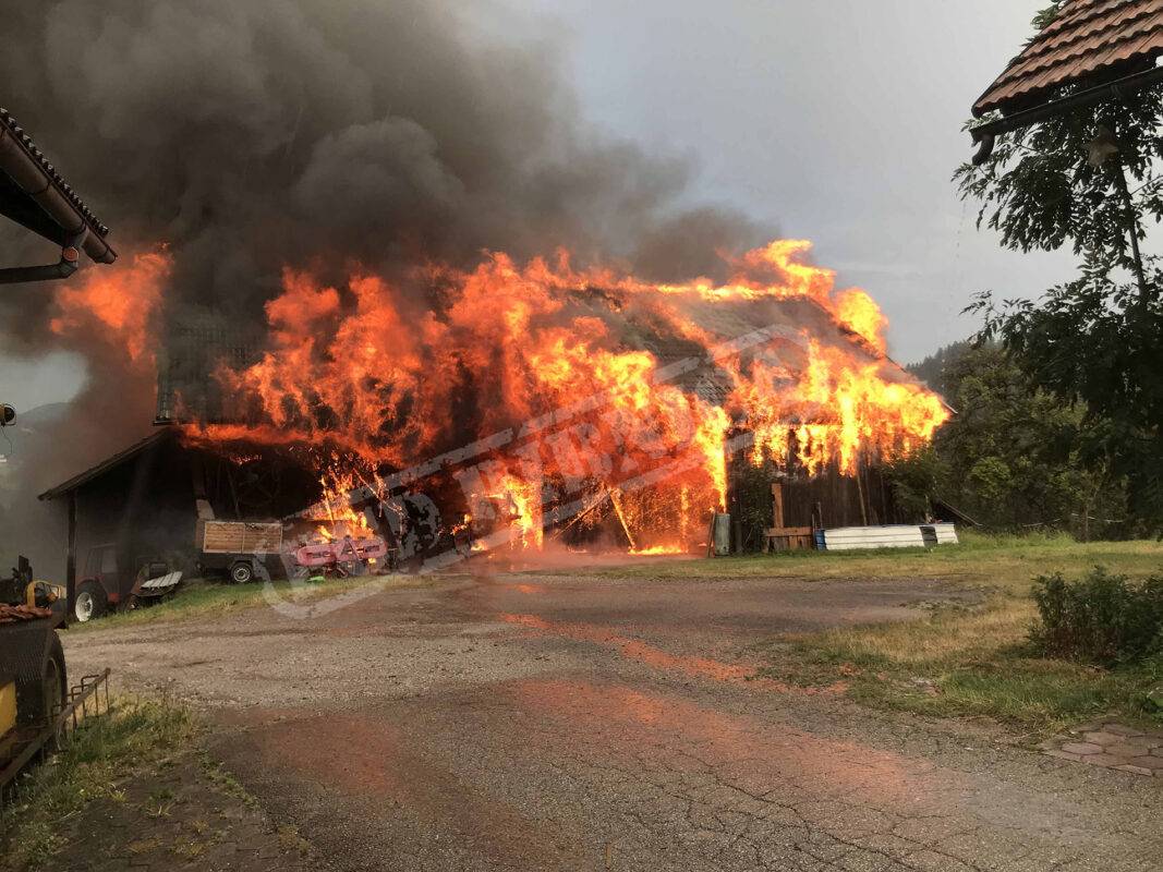 Pozar hleva v naselju Rigelj pri Ortneku 2025 GZ Ribnica 6