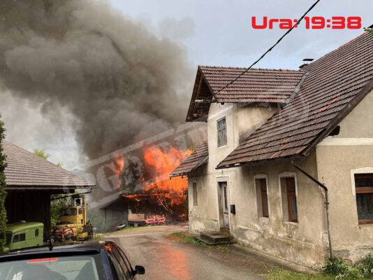 Požar ob prihodu na kraj 19:38